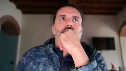 Snapshot of silverbeard81 chatting on January 15, 2026, 9:25 am silverbeard81 online show from January 15, 2026, 9:25 am