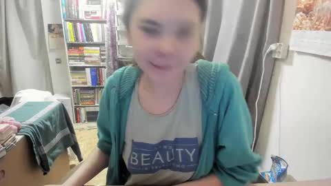 Snapshot of silvercaramel chatting on February 15, 2026, 7:43 pm silvercaramel online show from February 15, 2026, 7:43 pm