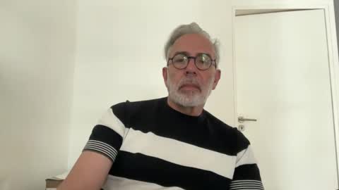 silverdadtop3 online show from April 6, 2026, 2:07 pm