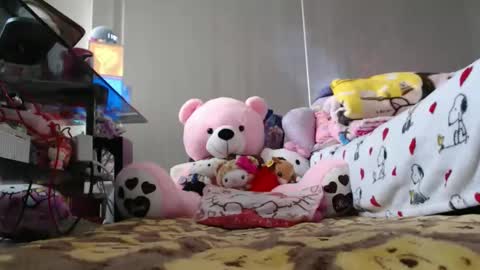 silviajpn online show from February 16, 2026, 2:07 am