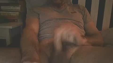 Snapshot of simeone1324 chatting on January 20, 2025, 11:35 am simeone1324 online show from January 20, 2025, 11:35 am