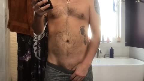 Snapshot of simi136 chatting on December 17, 2025, 8:04 pm simi136 online show from December 17, 2025, 8:04 pm