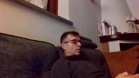 Snapshot of simmeturbate chatting on March 3, 2026, 9:53 pm Italiandaddyitalydickassbottomassholecomshowmasturbatenudeboyitalyatleticcutemuscolarhardcockdickboy online show from March 3, 2026, 9:53 pm