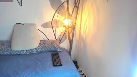 Snapshot of simon_colt chatting on March 10, 2026, 10:20 am simon colt online show from March 10, 2026, 10:20 am