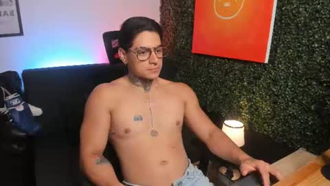 Simon Cortes online show from June 24, 2026, 11:53 am