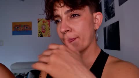 Sim. online show from November 12, 2025, 8:52 pm