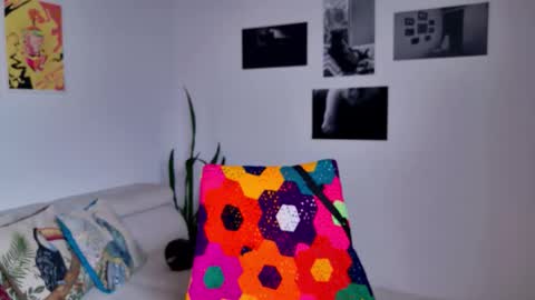 Sim. online show from November 13, 2025, 5:34 pm