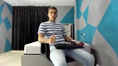 Snapshot of simonkeler chatting on December 16, 2024, 12:37 am SIMON KELER online show from December 16, 2024, 12:37 am