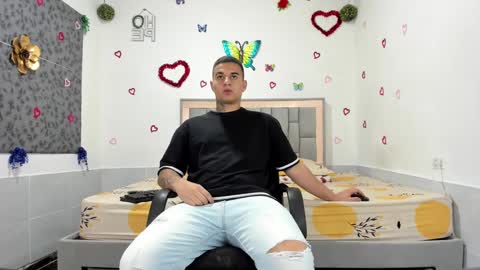 Snapshot of simonkeler chatting on September 12, 2025, 9:48 pm SIMON KELER online show from September 12, 2025, 9:48 pm