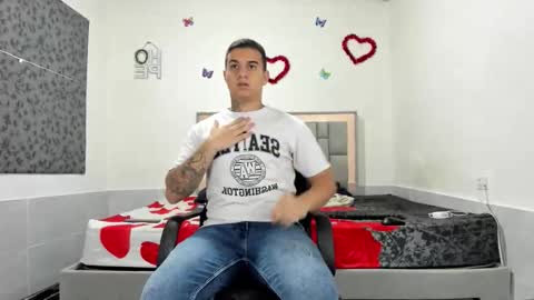 Snapshot of simonkeler chatting on October 3, 2025, 10:56 am SIMON KELER online show from October 3, 2025, 10:56 am