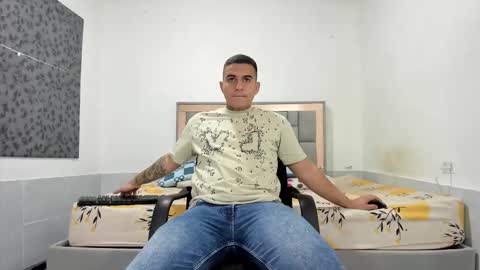 SIMON KELER online show from February 1, 2026, 6:50 pm