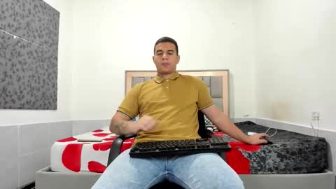 SIMON KELER online show from February 12, 2026, 12:44 pm