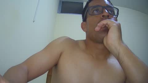 Snapshot of simpatico977 chatting on November 11, 2025, 7:19 am Denis online show from November 11, 2025, 7:19 am