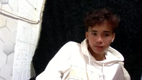 simplecutyboy online show from August 3, 2026, 4:00 am