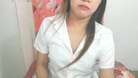 Snapshot of simpleladie15 chatting on January 15, 2025, 1:23 am marisweet online show from January 15, 2025, 1:23 am