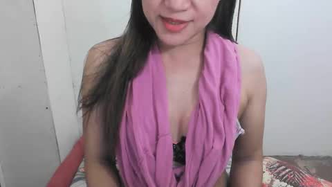Snapshot of simpleladie15 chatting on November 6, 2025, 10:32 pm marisweet online show from November 6, 2025, 10:32 pm