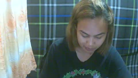 Snapshot of simply__me chatting on February 10, 2026, 10:47 pm simply__me online show from February 10, 2026, 10:47 pm