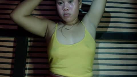 Snapshot of simply_y0urs chatting on December 7, 2024, 2:13 pm simply_y0urs online show from December 7, 2024, 2:13 pm