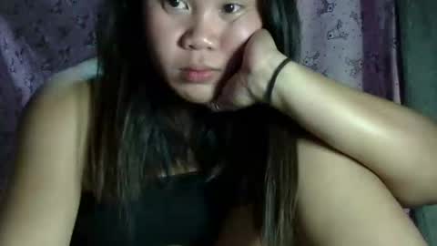 Snapshot of simply_y0urs chatting on February 18, 2025, 6:58 pm simply_y0urs online show from February 18, 2025, 6:58 pm