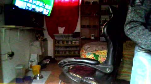 simplylovly online show from November 1, 2025, 1:46 pm