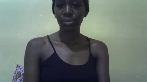 simplyloy33 online show from April 27, 2026, 11:08 am