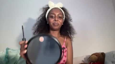 Snapshot of simplysalah chatting on February 26, 2026, 5:17 am simplysalah online show from February 26, 2026, 5:17 am