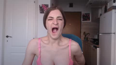 Snapshot of simyhvn chatting on March 8, 2025, 5:17 am simyhvn online show from March 8, 2025, 5:17 am