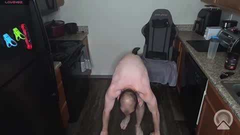 Snapshot of sin_lord chatting on June 27, 2026, 12:37 am Husky Dad online show from June 27, 2026, 12:37 am