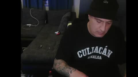 sinalco1975 online show from April 12, 2026, 12:26 am