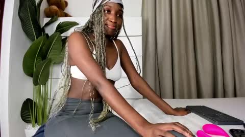 sincerre9_tara online show from February 9, 2025, 7:38 am