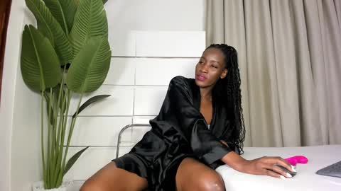 sincerre9_tara online show from March 8, 2025, 9:06 am