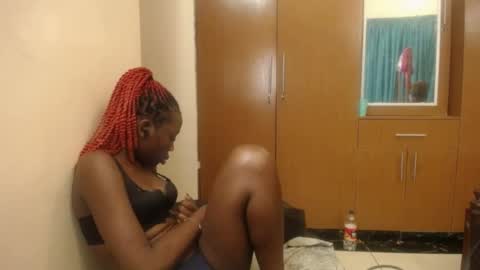 Elsy online show from May 15, 2026, 8:38 pm