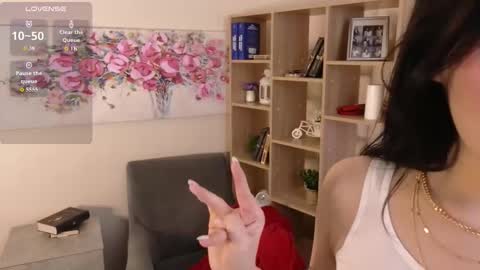 Eva online show from March 19, 2026, 8:13 pm