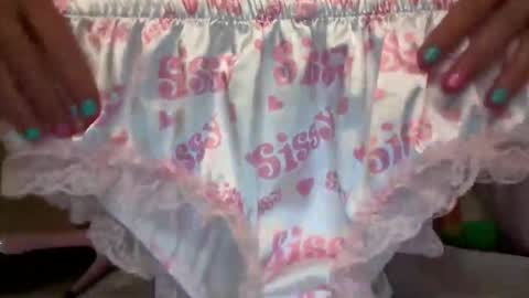 Snapshot of sindysissy chatting on May 28, 2026, 9:12 pm Sindy SissyEnglish Spanish online show from May 28, 2026, 9:12 pm