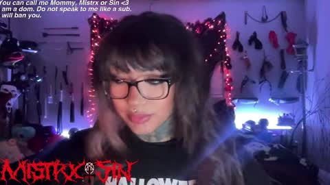 Mistrx Sin online show from February 12, 2026, 4:51 am