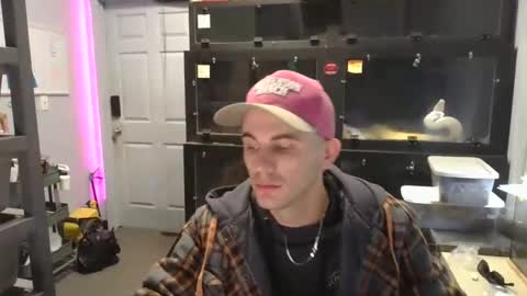 Snapshot of sinfullv chatting on December 4, 2024, 6:06 pm sinfullv online show from December 4, 2024, 6:06 pm