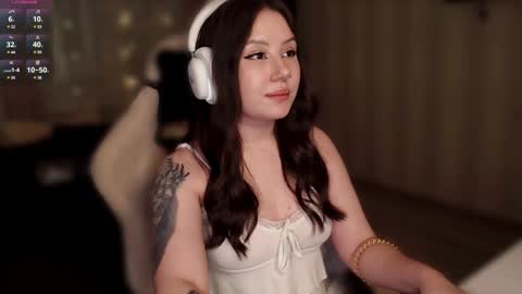Snapshot of sinigami_ chatting on January 11, 2025, 7:06 am Ari online show from January 11, 2025, 7:06 am