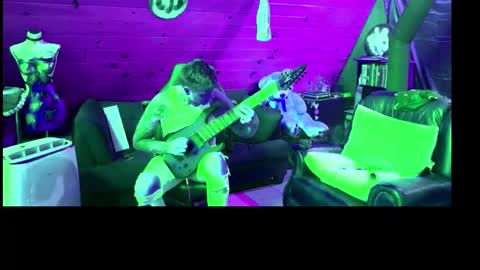 Snapshot of siphonophorstrings chatting on October 6, 2025, 8:06 pm Dustbunnyfoofoo online show from October 6, 2025, 8:06 pm