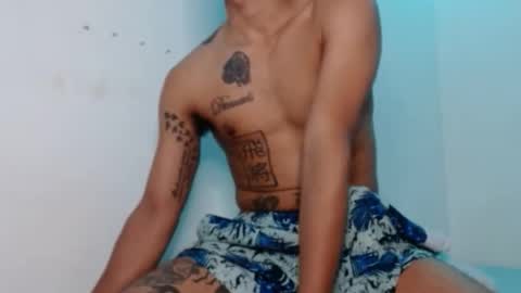 Sir black online show from December 4, 2025, 5:43 pm