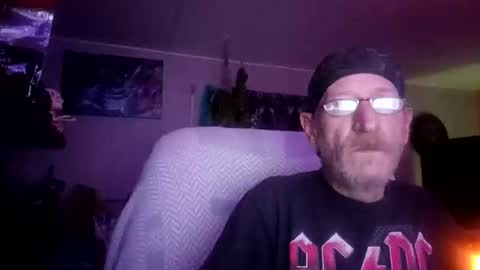 Snapshot of sir_cams_a_lot chatting on November 19, 2025, 2:44 am Sir cams online show from November 19, 2025, 2:44 am