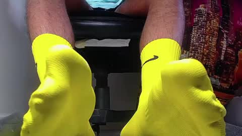 Snapshot of sir_kev66 chatting on February 7, 2025, 9:15 pm only foot worshipers here online show from February 7, 2025, 9:15 pm