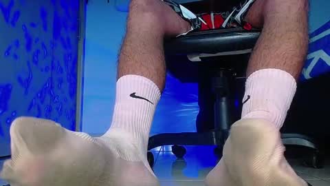 Snapshot of sir_kev66 chatting on November 8, 2025, 8:03 am only foot worshipers here online show from November 8, 2025, 8:03 am