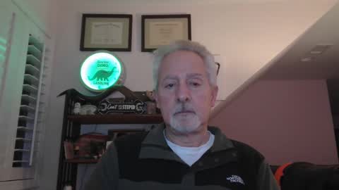 Snapshot of sir_lust_alot chatting on January 28, 2025, 8:04 am Don Roberto online show from January 28, 2025, 8:04 am