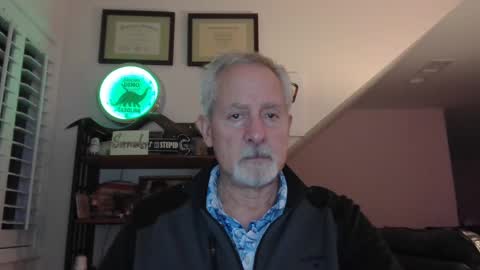 Snapshot of sir_lust_alot chatting on February 17, 2025, 3:25 am Don Roberto online show from February 17, 2025, 3:25 am