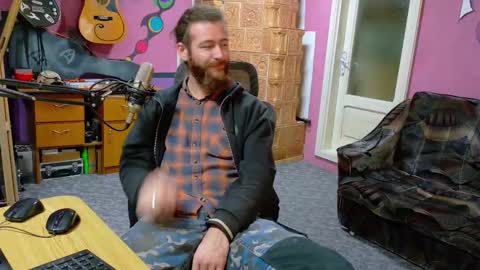 I am The Fourth and only Sir. Pelo online show from December 4, 2025, 10:46 am