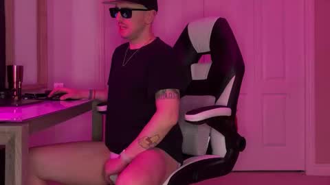 Snapshot of sirdaddymcqween chatting on January 19, 2026, 2:48 am Sir Daddy McQween online show from January 19, 2026, 2:48 am