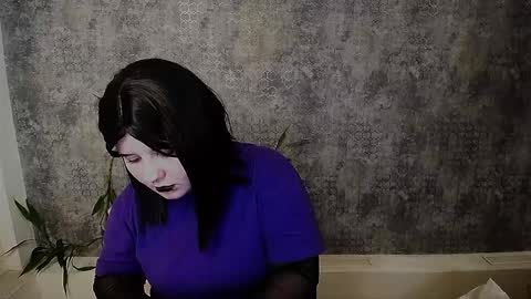 Mina online show from December 20, 2025, 8:49 pm