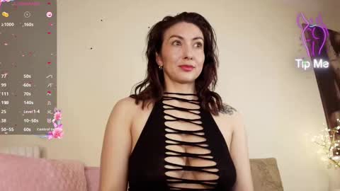 siren indira online show from September 16, 2025, 5:47 pm