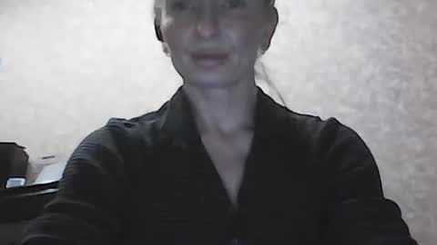 Snapshot of siren_voise chatting on February 20, 2026, 1:22 pm siren_voise online show from February 20, 2026, 1:22 pm