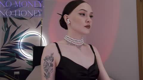 Goddess Sirena online show from March 6, 2026, 2:46 pm